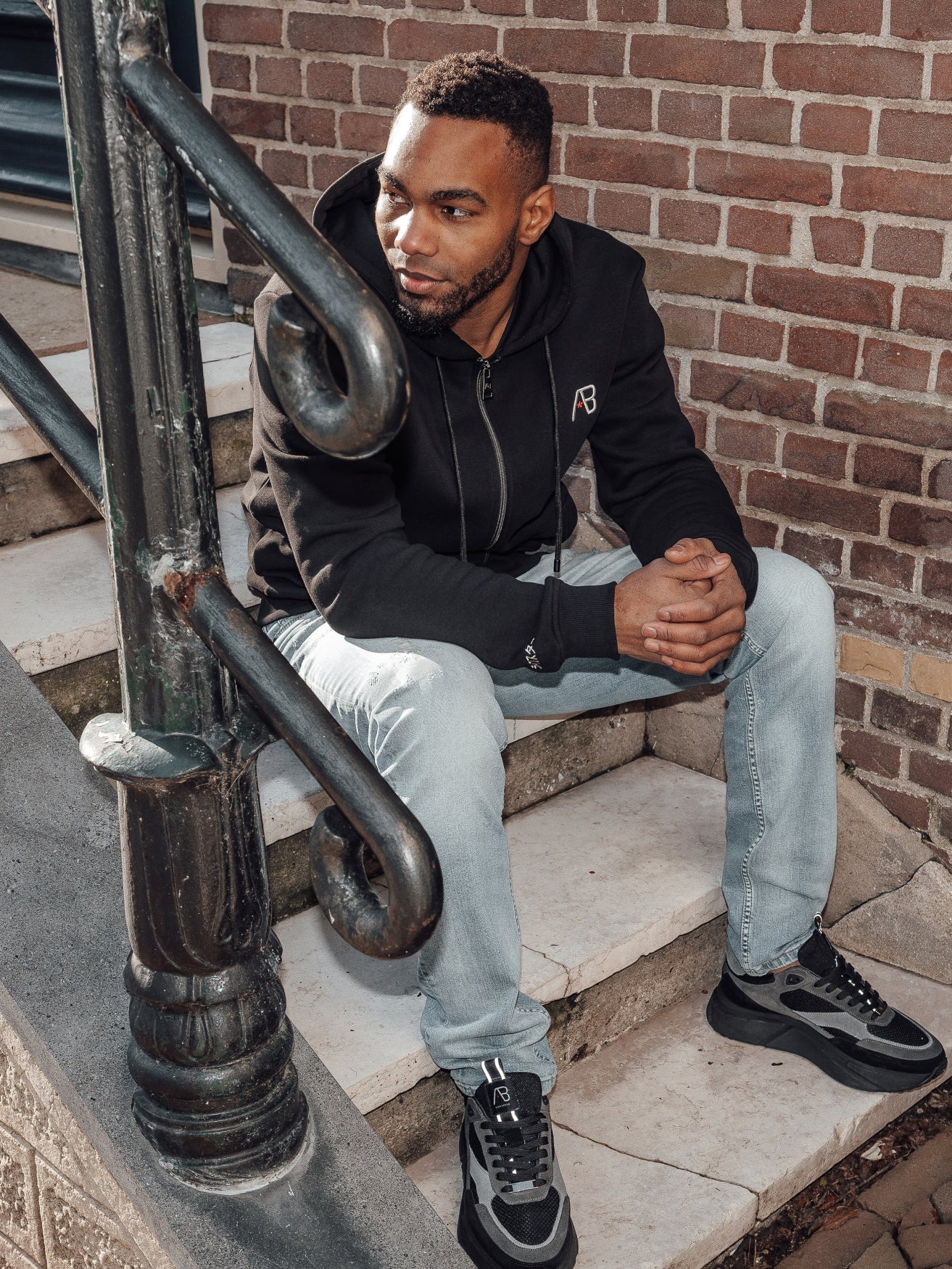 Ink Vest (Tiger) | Jet Black