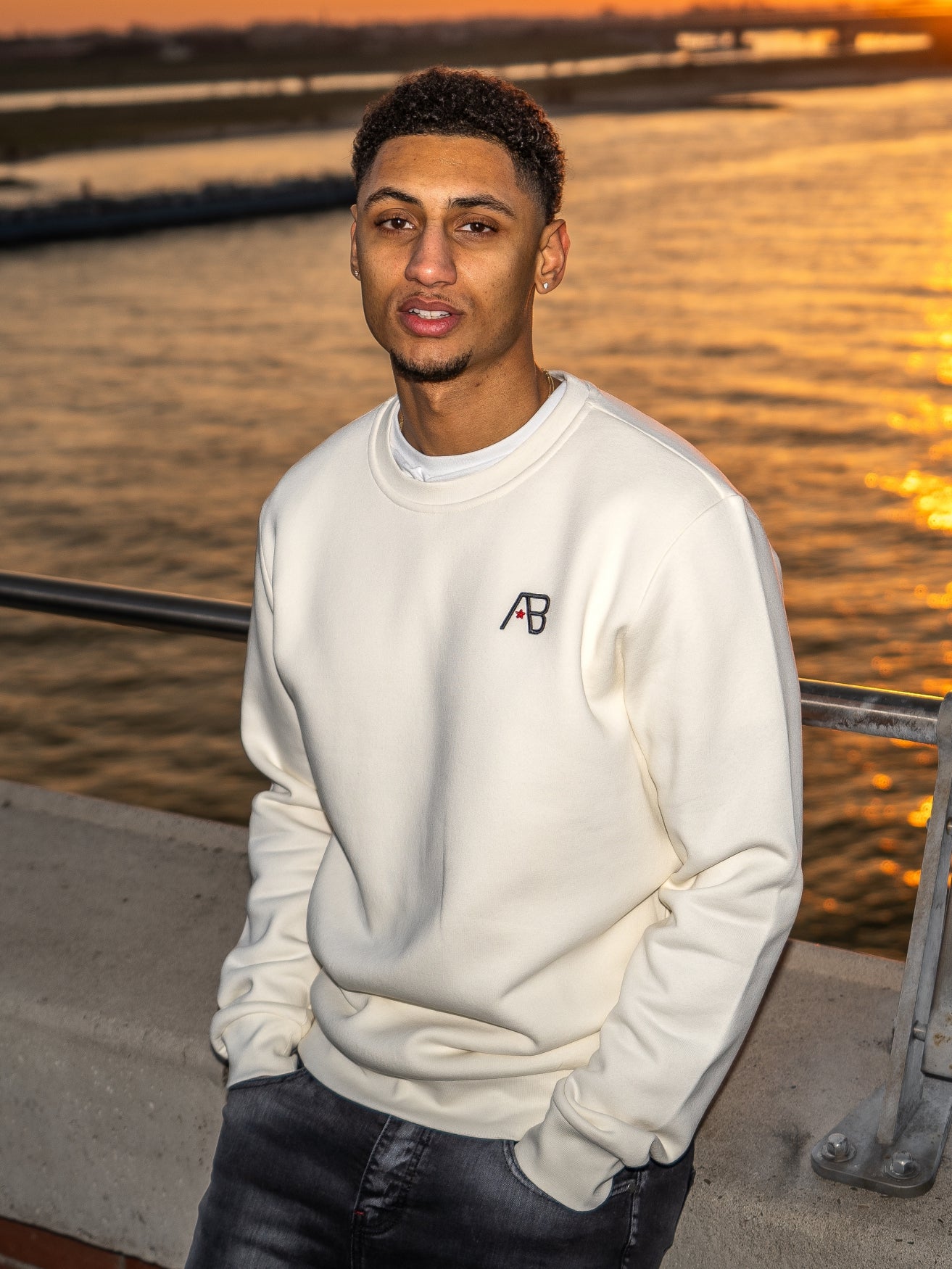 Ink Crewneck (Panda) | White Swan