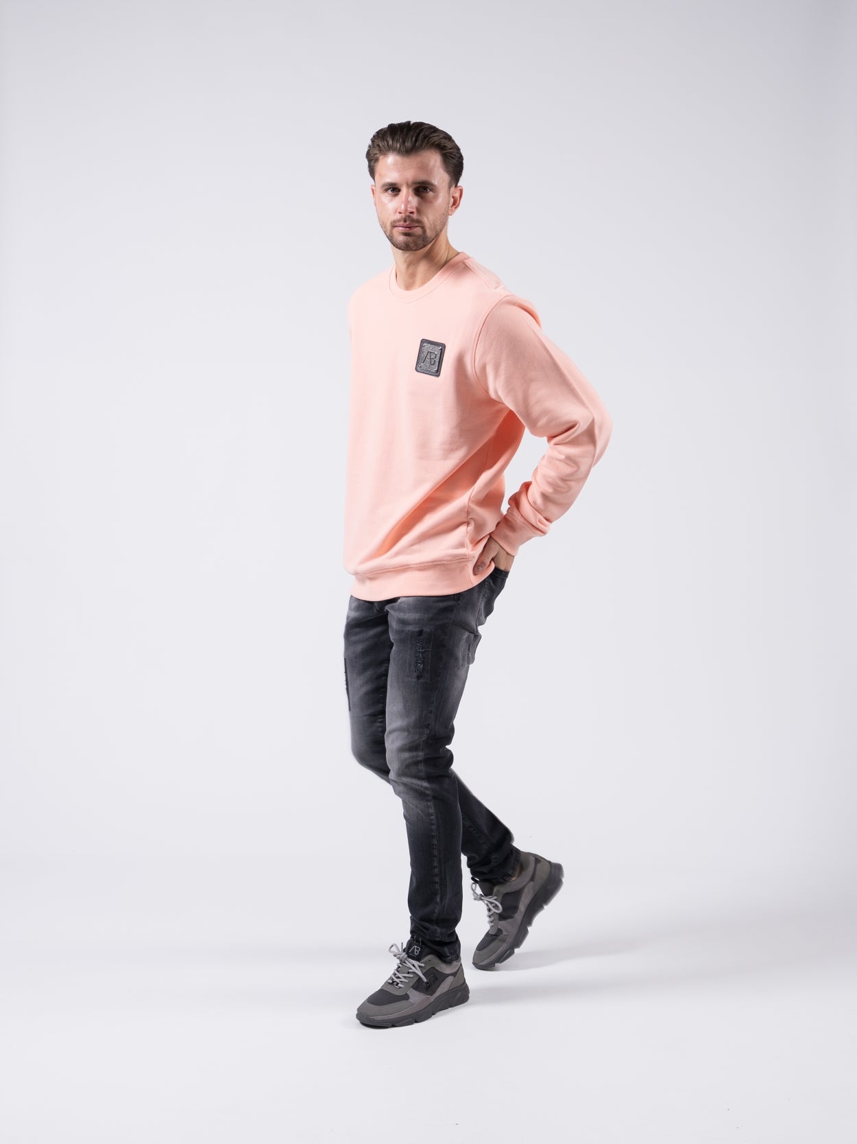 Loose-Fit Metal Crewneck | Apricot Blush