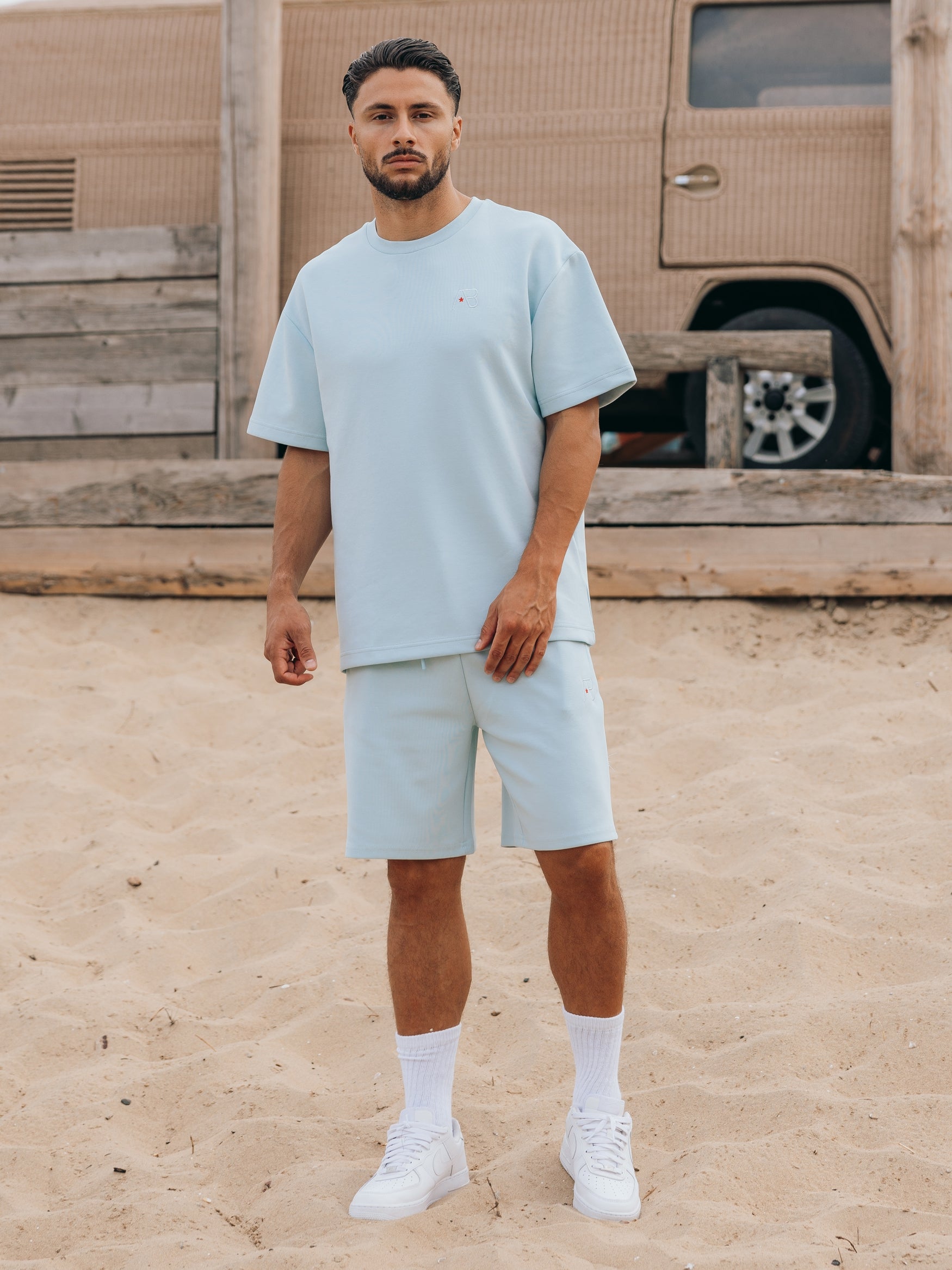 Basic Regular-Fit Short | Omphalodes