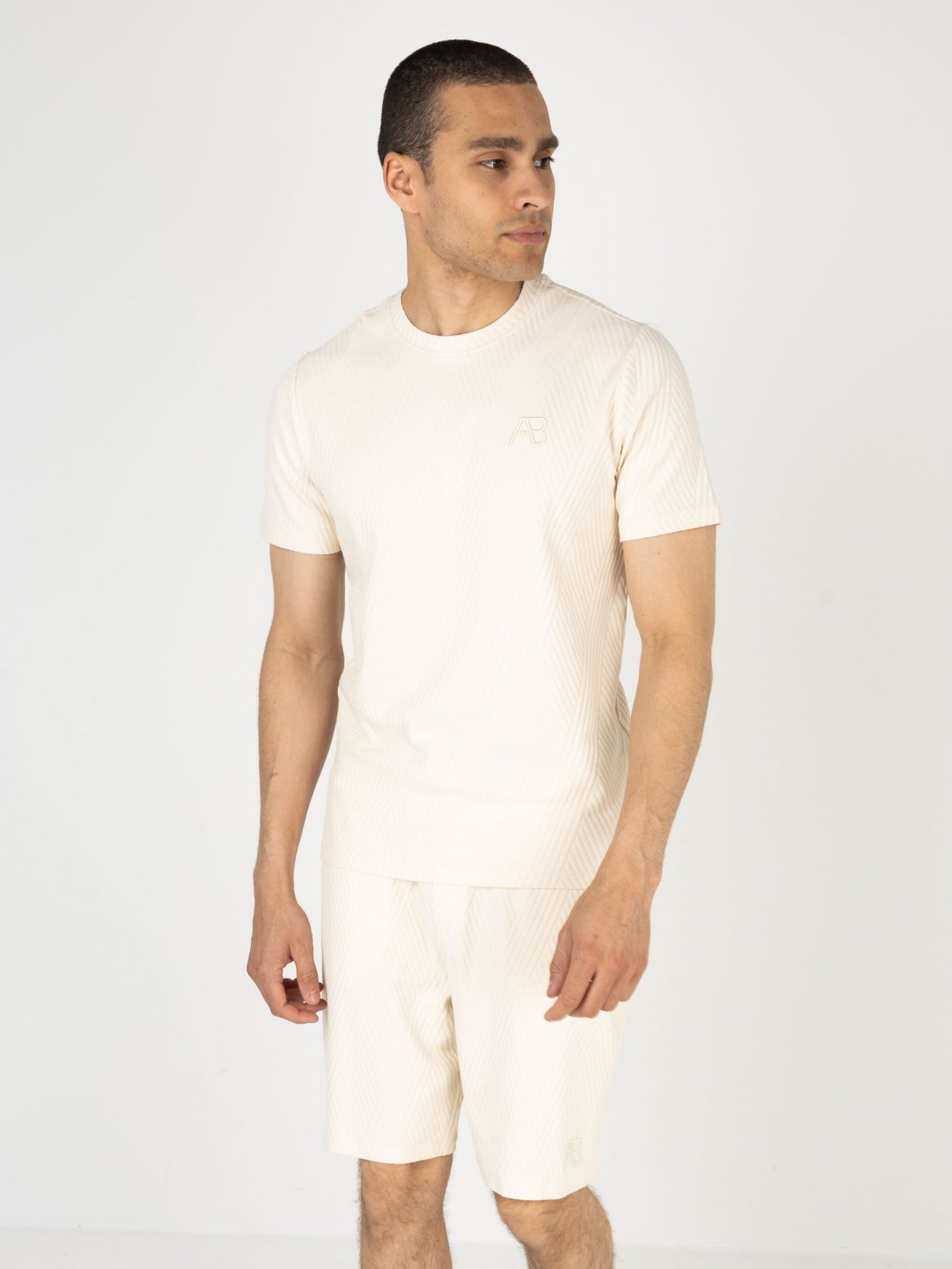 Serenity Short | White Swan