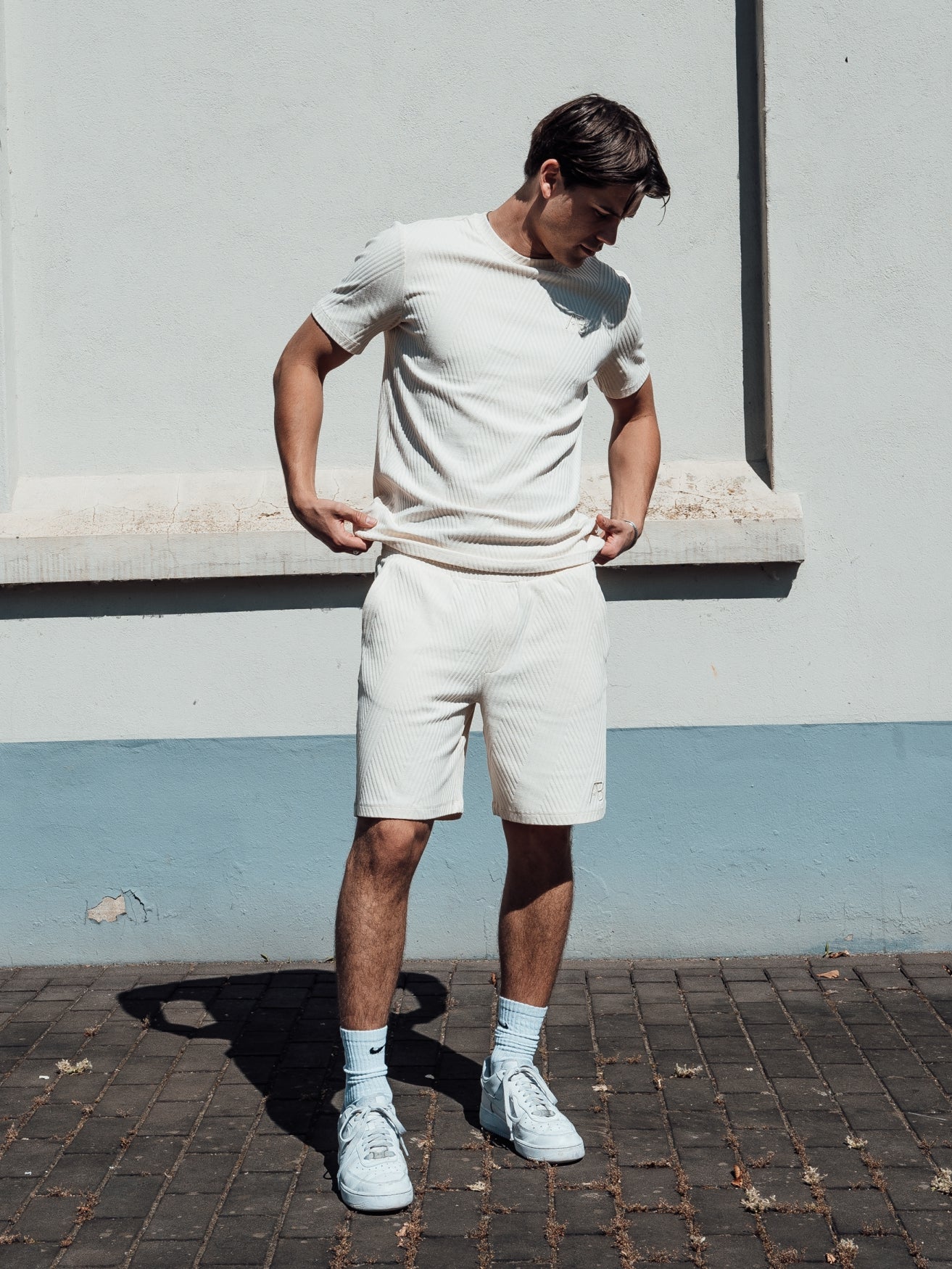 Serenity Short | White Swan